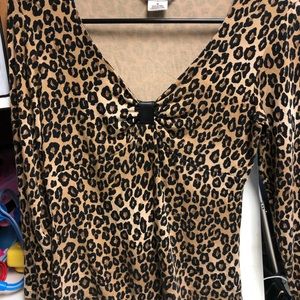 Ladies Michael Kors shirt. EUC. Medium *